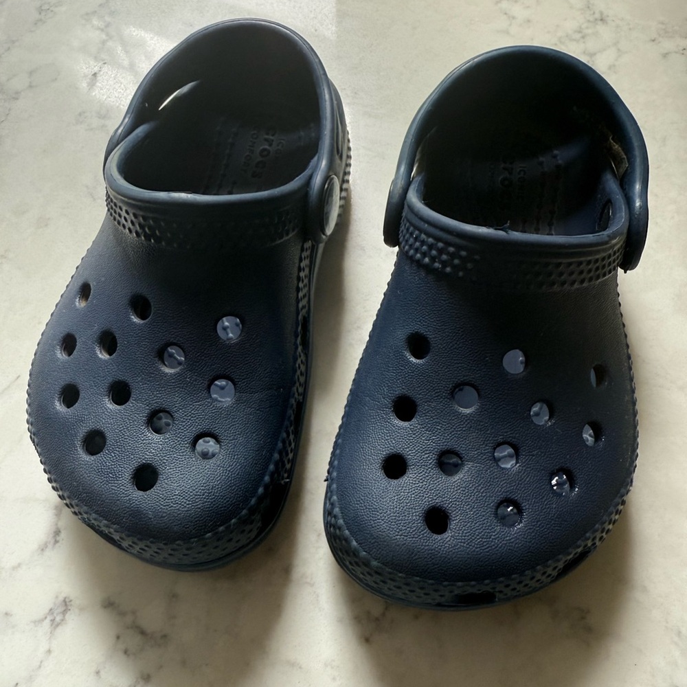 Toddler 6 Navy Blue Crocs Shoes CROCS